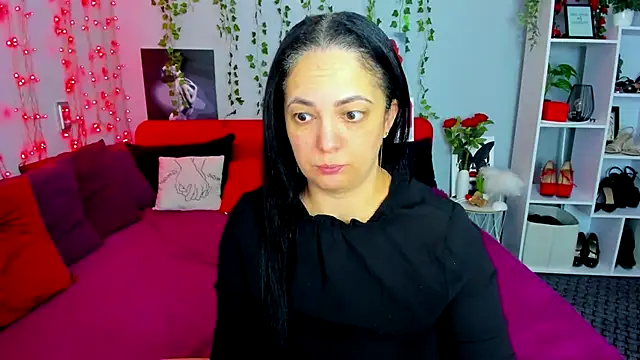 DarlingMilf online show from October 2025 06:19:02 PM