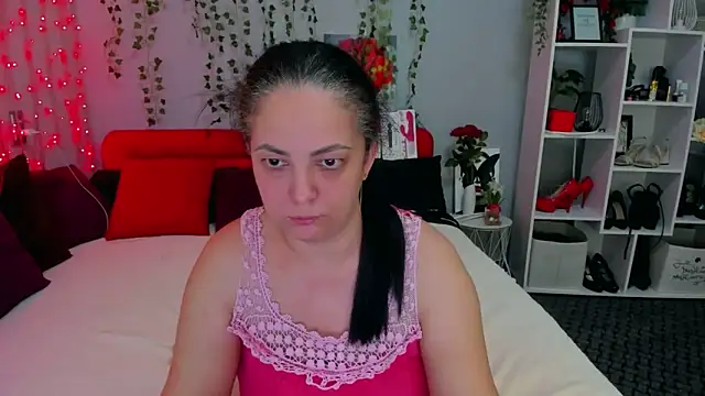 DarlingMilf online show from December 2025 08:16:02 PM