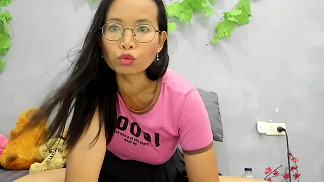 loveley jenny online show from April 2026 08:36:02 AM