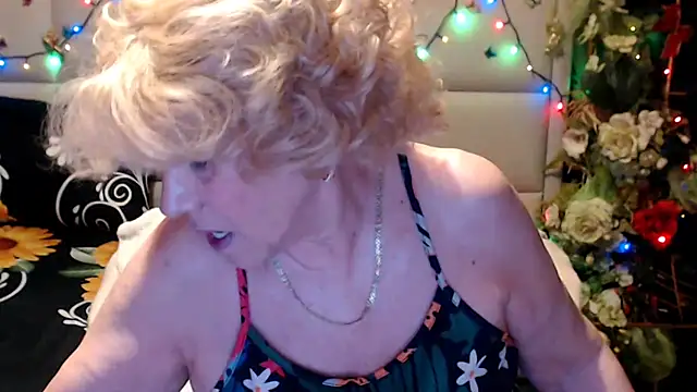 HappyWomanOn online show from May 2026 09:15:01 AM