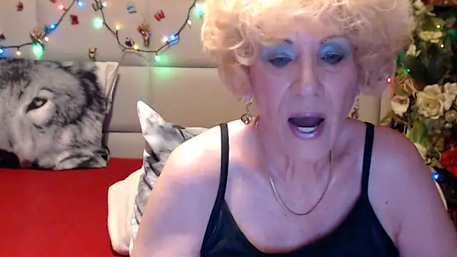 HappyWomanOn online show from May 2026 08:23:01 AM