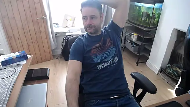 rob2810 online show from March 2025 09:37:02 AM