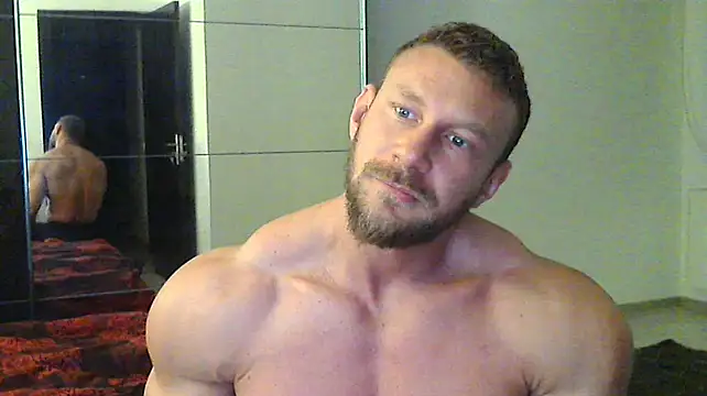 muscularkevin online show from December 2024 04:47:01 AM
