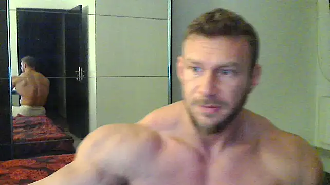 muscularkevin online show from December 2024 04:45:02 AM
