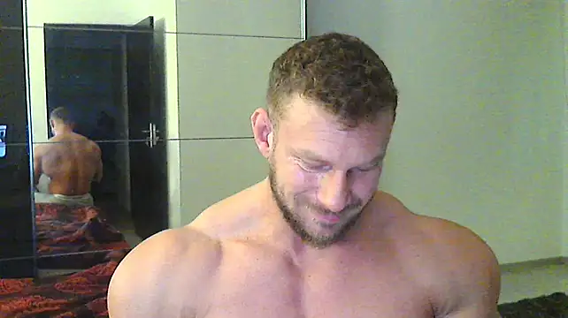 muscularkevin online show from December 2024 06:24:02 AM