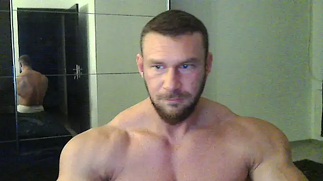 muscularkevin online show from November 2025 04:22:01 AM