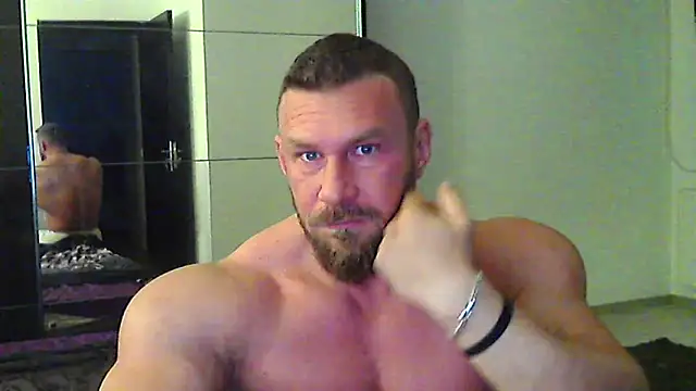 muscularkevin online show from May 2026 03:24:02 AM