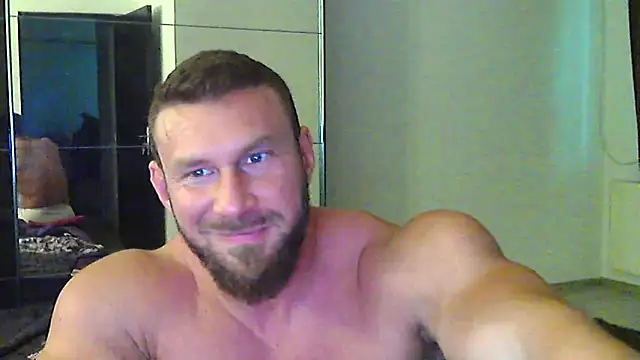 muscularkevin online show from May 2026 02:45:01 PM