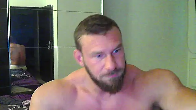 muscularkevin online show from May 2026 03:25:02 AM
