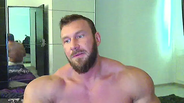 muscularkevin online show from May 2026 11:42:02 AM