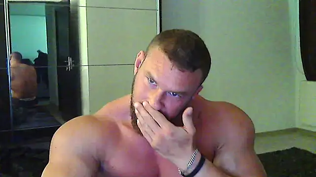 muscularkevin online show from May 2026 10:54:02 AM