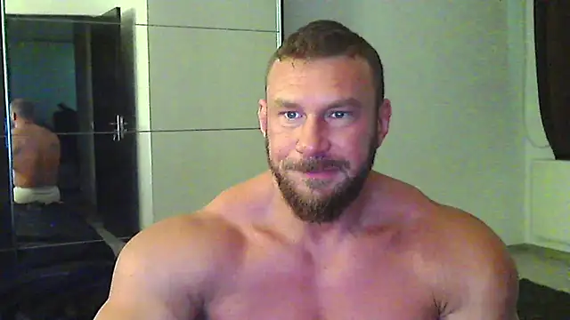 muscularkevin online show from May 2026 03:59:01 AM
