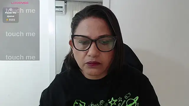 Snapshot of Katha_Marck chatting on January 2026 02:00:01 PM Katha Marck online show from January 2026 02:00:01 PM