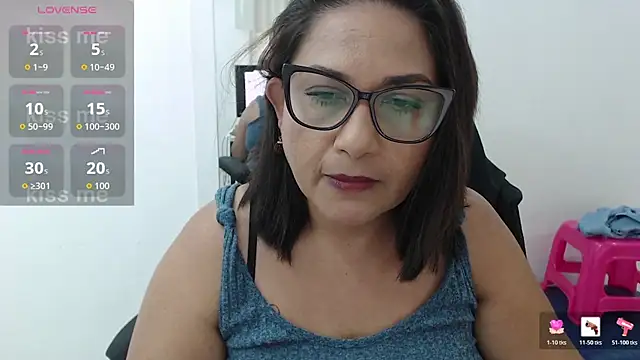 Snapshot of Katha_Marck chatting on February 2026 01:39:01 PM Katha Marck online show from February 2026 01:39:01 PM