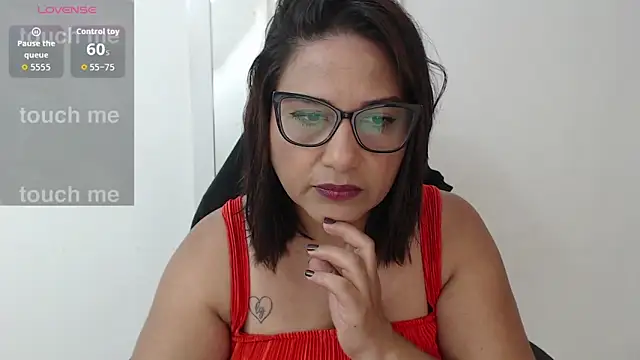 Snapshot of Katha_Marck chatting on February 2026 12:53:02 PM Katha Marck online show from February 2026 12:53:02 PM