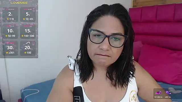 Katha Marck online show from May 2026 12:43:01 PM