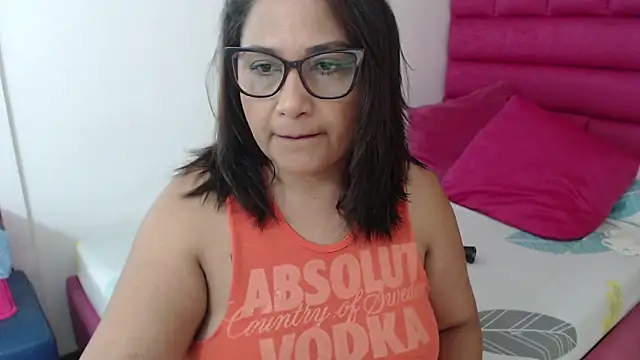 Katha Marck online show from May 2026 02:56:01 PM