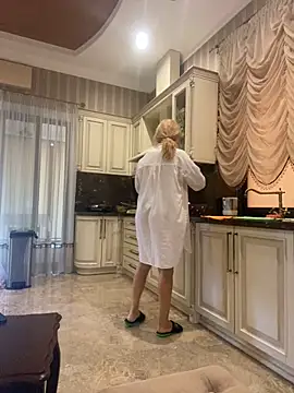 Amazoniiaa online show from September 2025 09:22:01 AM