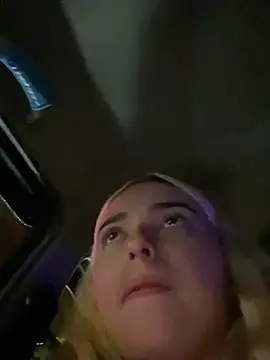 Irisweet  online show from February 2025 05:42:02 AM