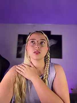 Irisweet  online show from November 2025 10:45:01 PM