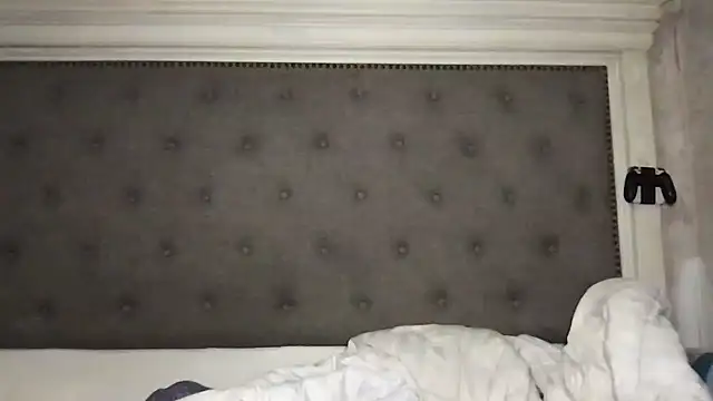 Snapshot of LuLuValenttine101 chatting on March 2026 09:32:02 AM LuLuValenttine101 online show from March 2026 09:32:02 AM