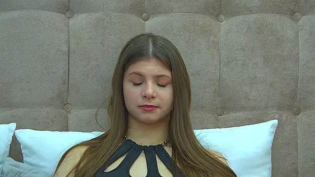 Snapshot of AudreyBarlow chatting on February 2025 12:37:02 PM AudreyBarlow online show from February 2025 12:37:02 PM