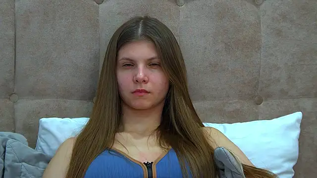 Snapshot of AudreyBarlow chatting on February 2025 03:38:02 PM AudreyBarlow online show from February 2025 03:38:02 PM