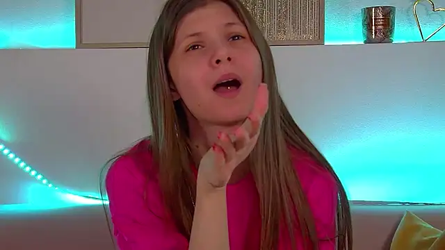 Snapshot of AudreyBarlow chatting on February 2025 04:56:02 PM AudreyBarlow online show from February 2025 04:56:02 PM