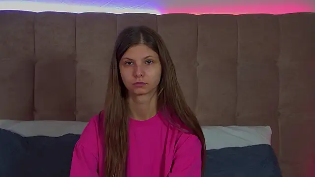 Snapshot of AudreyBarlow chatting on October 2025 06:25:02 AM AudreyBarlow online show from October 2025 06:25:02 AM