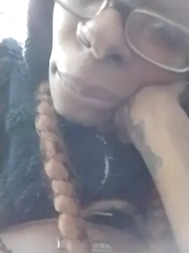 Jasmine FullsShine online show from December 2025 02:43:02 PM