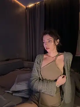 Snapshot of Bastet chatting on November 2025 06:03:02 PM Bastet online show from November 2025 06:03:02 PM