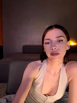 Snapshot of Bastet chatting on December 2025 06:05:01 PM Bastet online show from December 2025 06:05:01 PM