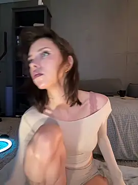 Snapshot of Bastet chatting on April 2026 07:08:02 PM Bastet online show from April 2026 07:08:02 PM