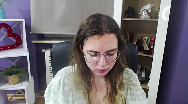 Zoey Erotic online show from February 2025 05:36:01 AM