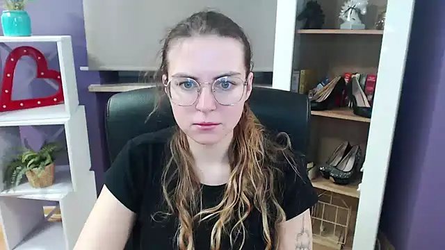 Zoey Erotic online show from February 2025 05:33:01 AM