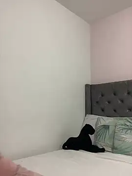 Snapshot of Kataliina chatting on February 2025 02:03:02 AM Kataliina online show from February 2025 02:03:02 AM