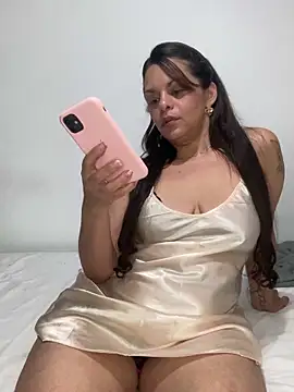 Snapshot of Kataliina chatting on March 2025 06:35:02 AM Kataliina online show from March 2025 06:35:02 AM