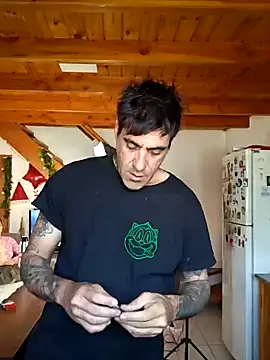 Elnonoykeila77 online show from December 2024 01:55:02 PM