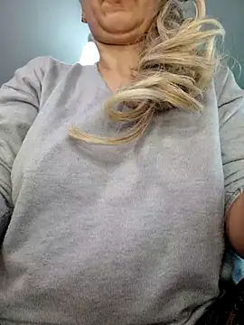 Snapshot of Pandora_Vibes chatting on February 2025 11:34:01 AM Pandora Vibes online show from February 2025 11:34:01 AM