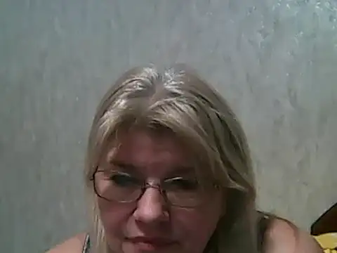 Snapshot of Diana_49 chatting on February 2025 11:18:02 AM Diana 49 online show from February 2025 11:18:02 AM