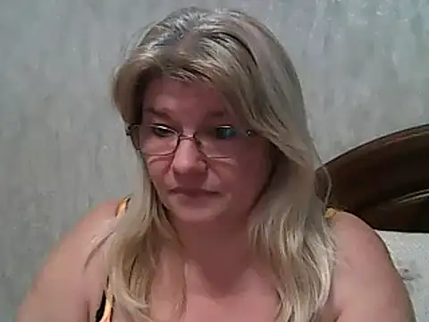 Snapshot of Diana_49 chatting on March 2025 11:19:01 AM Diana 49 online show from March 2025 11:19:01 AM