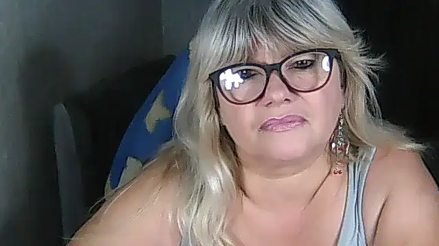 Snapshot of Diana_49 chatting on November 2025 08:16:02 AM Diana 49 online show from November 2025 08:16:02 AM