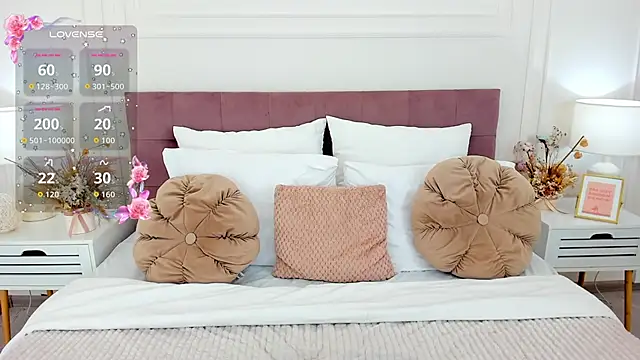 JasmiLyn online show from October 2025 05:27:02 AM