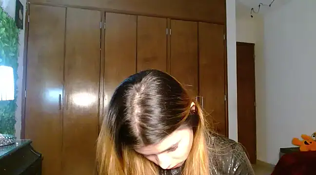 Snapshot of 3littleschoolteens chatting on February 2025 05:59:02 AM 3littleschoolteens online show from February 2025 05:59:02 AM