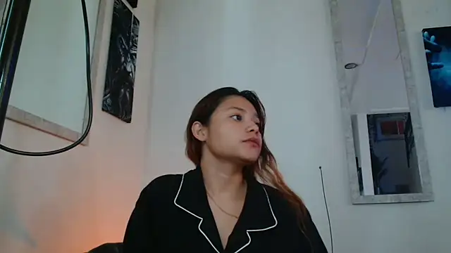 Snapshot of 3littleschoolteens chatting on September 2025 04:51:02 PM 3littleschoolteens online show from September 2025 04:51:02 PM