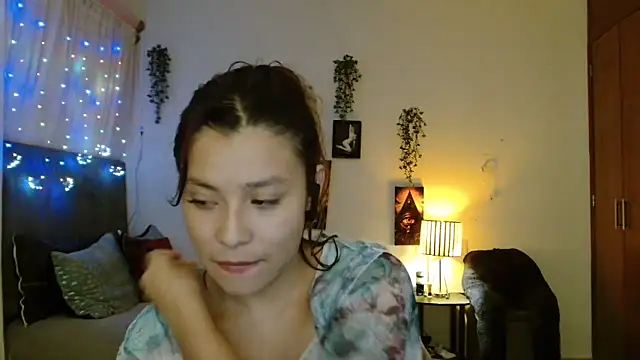 Snapshot of 3littleschoolteens chatting on September 2025 07:19:01 AM 3littleschoolteens online show from September 2025 07:19:01 AM