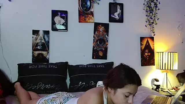 Snapshot of 3littleschoolteens chatting on September 2025 03:46:02 PM 3littleschoolteens online show from September 2025 03:46:02 PM