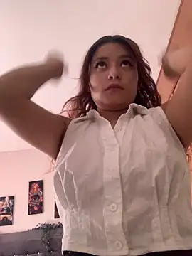 Snapshot of 3littleschoolteens chatting on September 2025 04:43:01 PM 3littleschoolteens online show from September 2025 04:43:01 PM