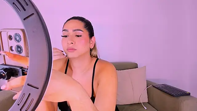 ISABELLASSMITH online show from February 2025 06:03:01 AM