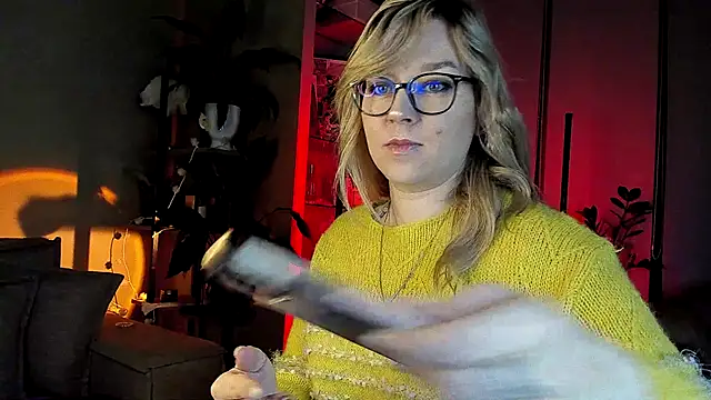 Snapshot of 5_in_one chatting on December 2024 04:32:02 AM 5 in one online show from December 2024 04:32:02 AM